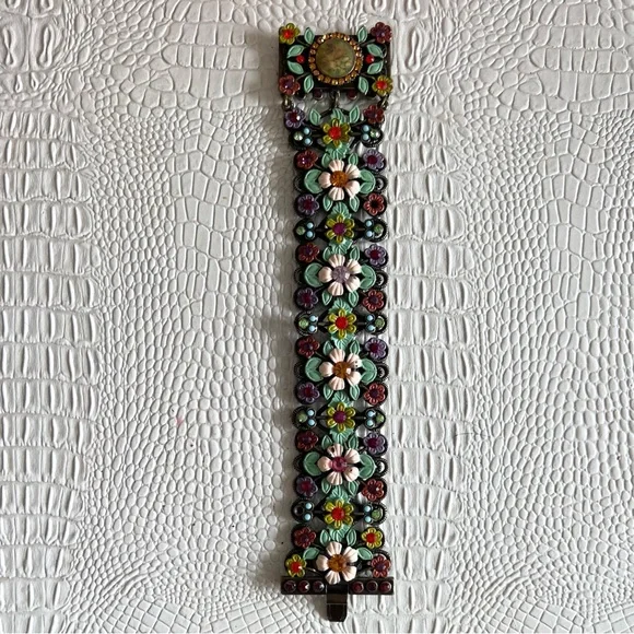Vintage MX by Michael Morrison Enamel & Crystal Scrolled cherub Bracelet - Picture 7 of 9